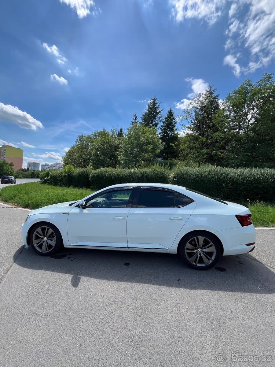 Škoda SUPERB - 8