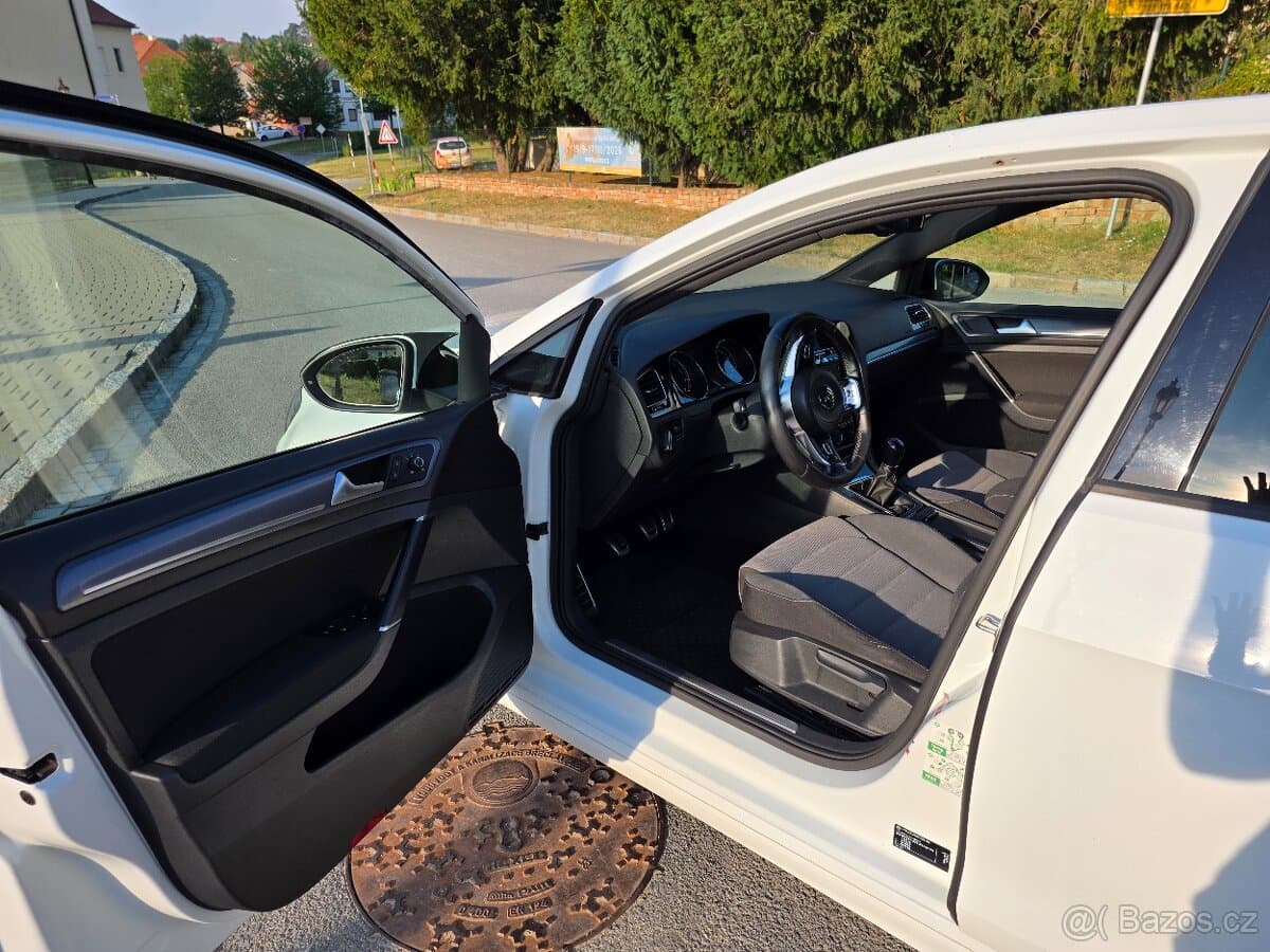 2014 Volkswagen GOLF - 8