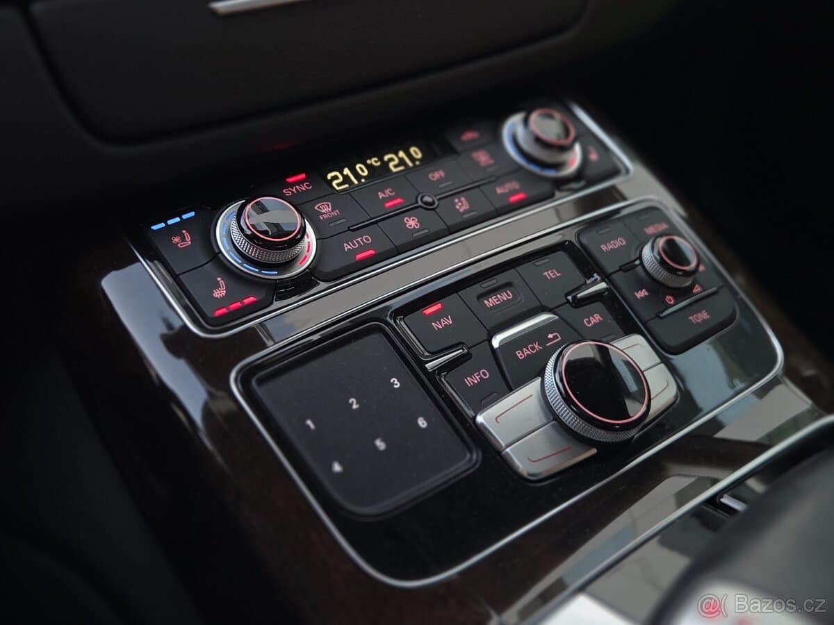 2015 Audi A8 - 8