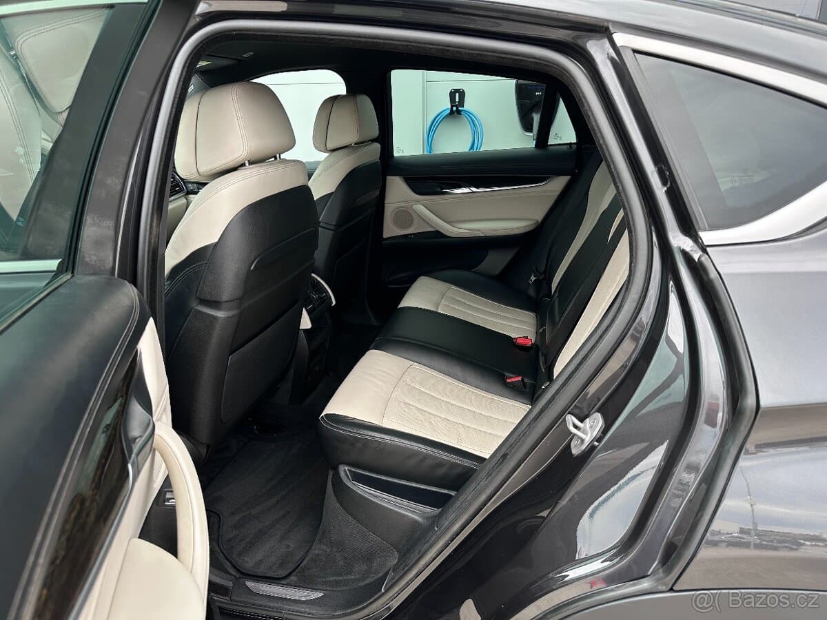 2015 BMW X6 - 8