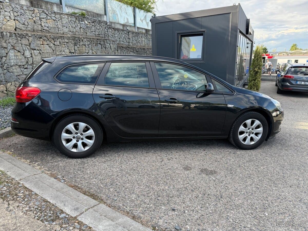 2013 Opel ASTRA - 8