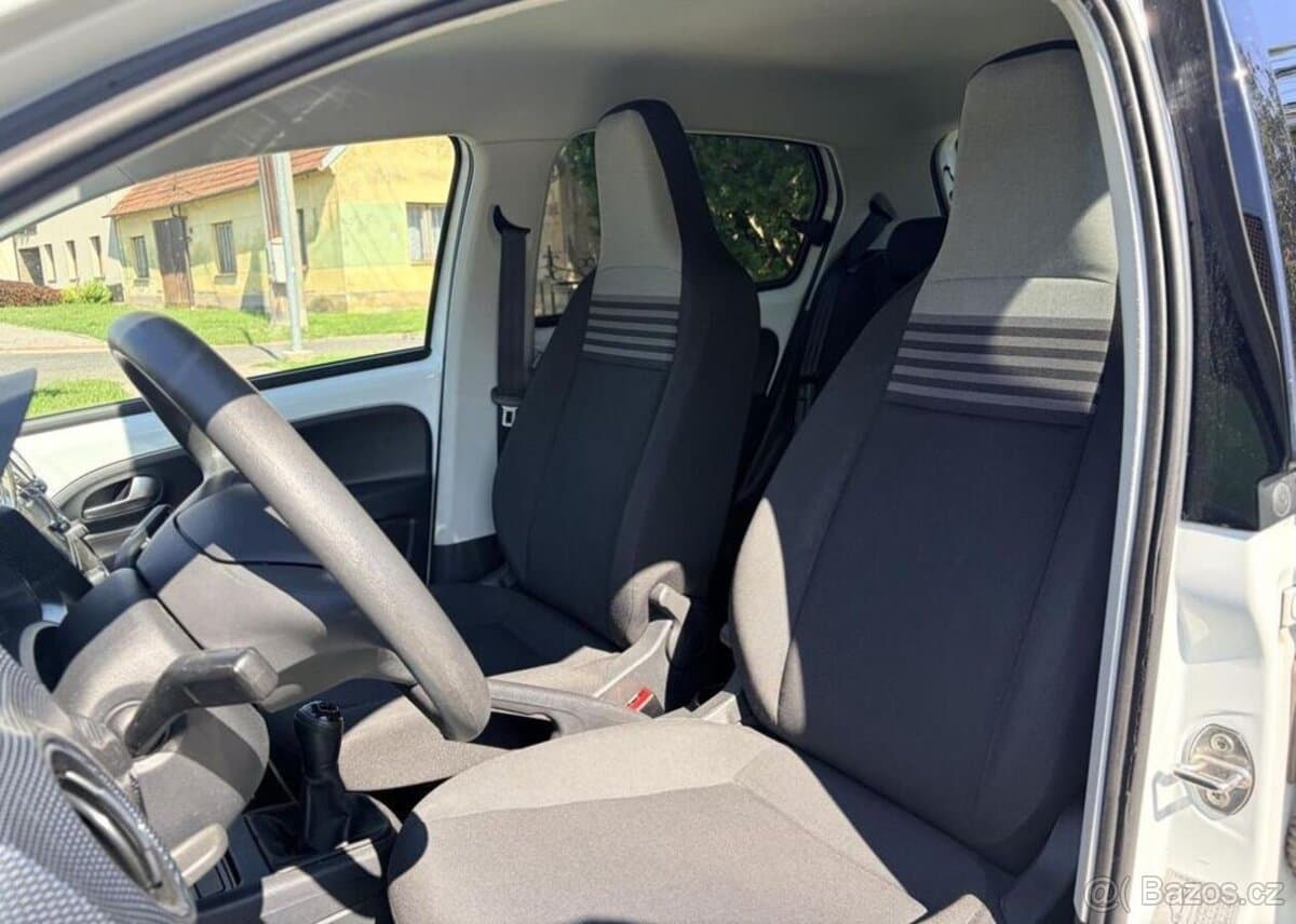 2019 Volkswagen UP! - 8