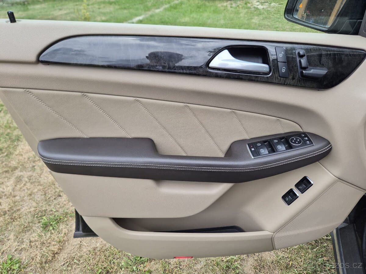 2015 Mercedes-Benz GL - 8
