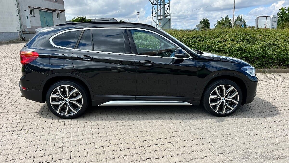 2019 BMW X1 - 8