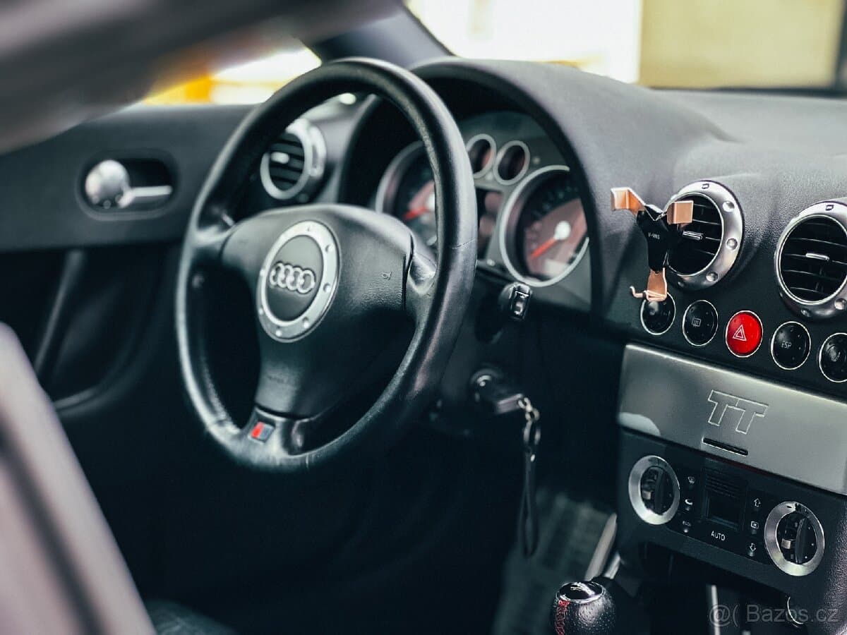 1999 Audi TT - 8