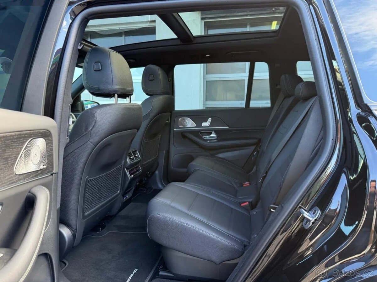 2025 Mercedes-Benz GL - 8