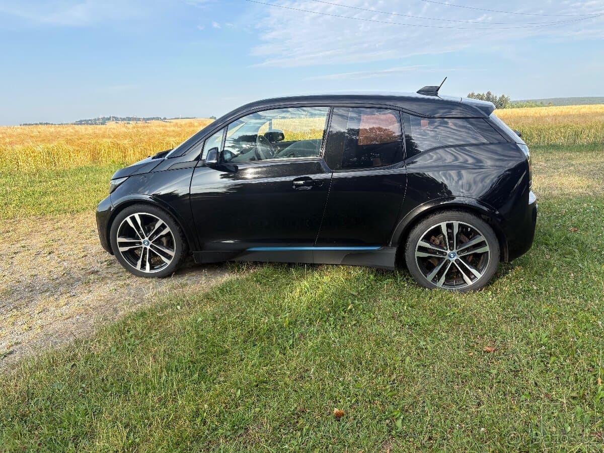 2017 BMW i3 - 8