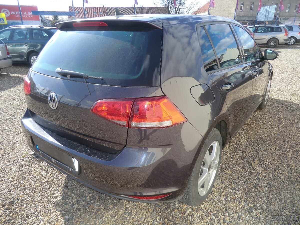2015 Volkswagen GOLF - 8