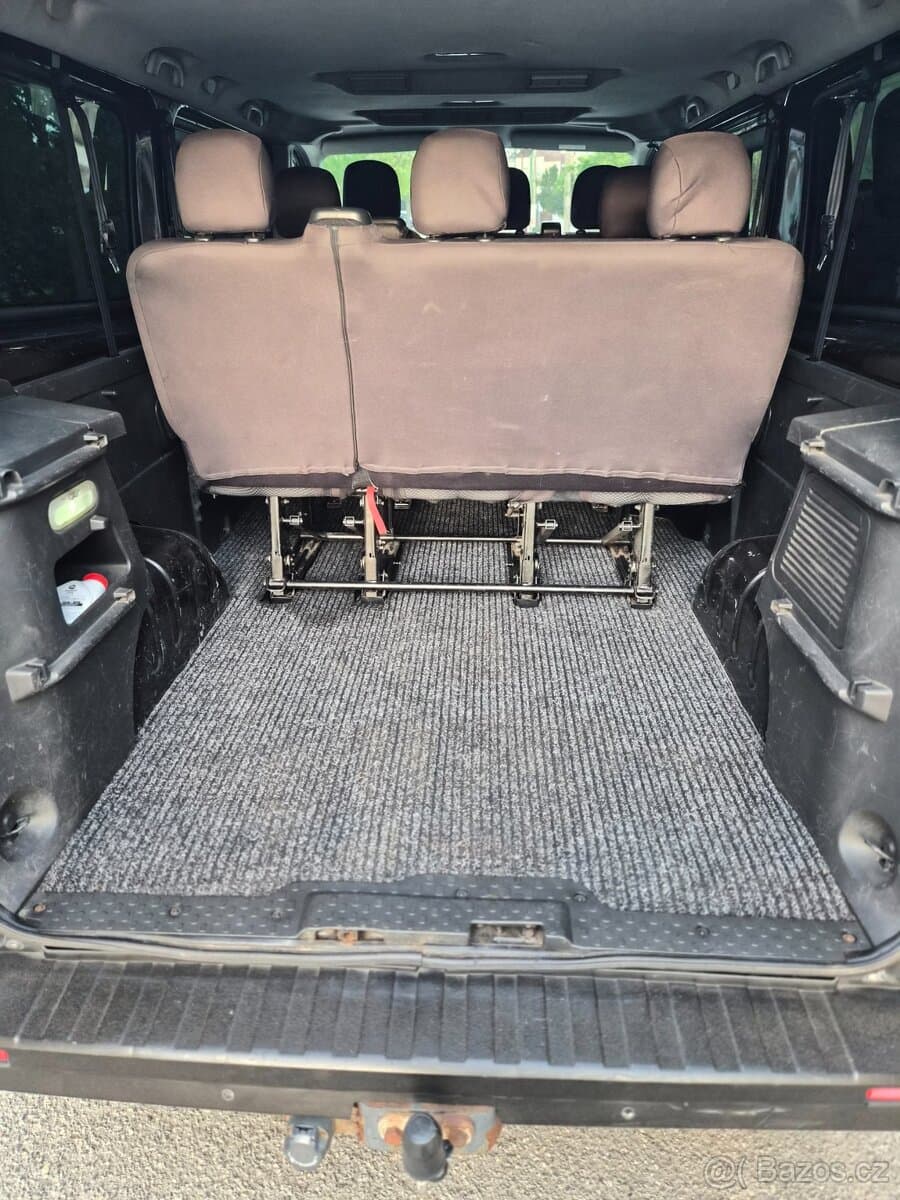 2015 Renault TRAFIC - 8