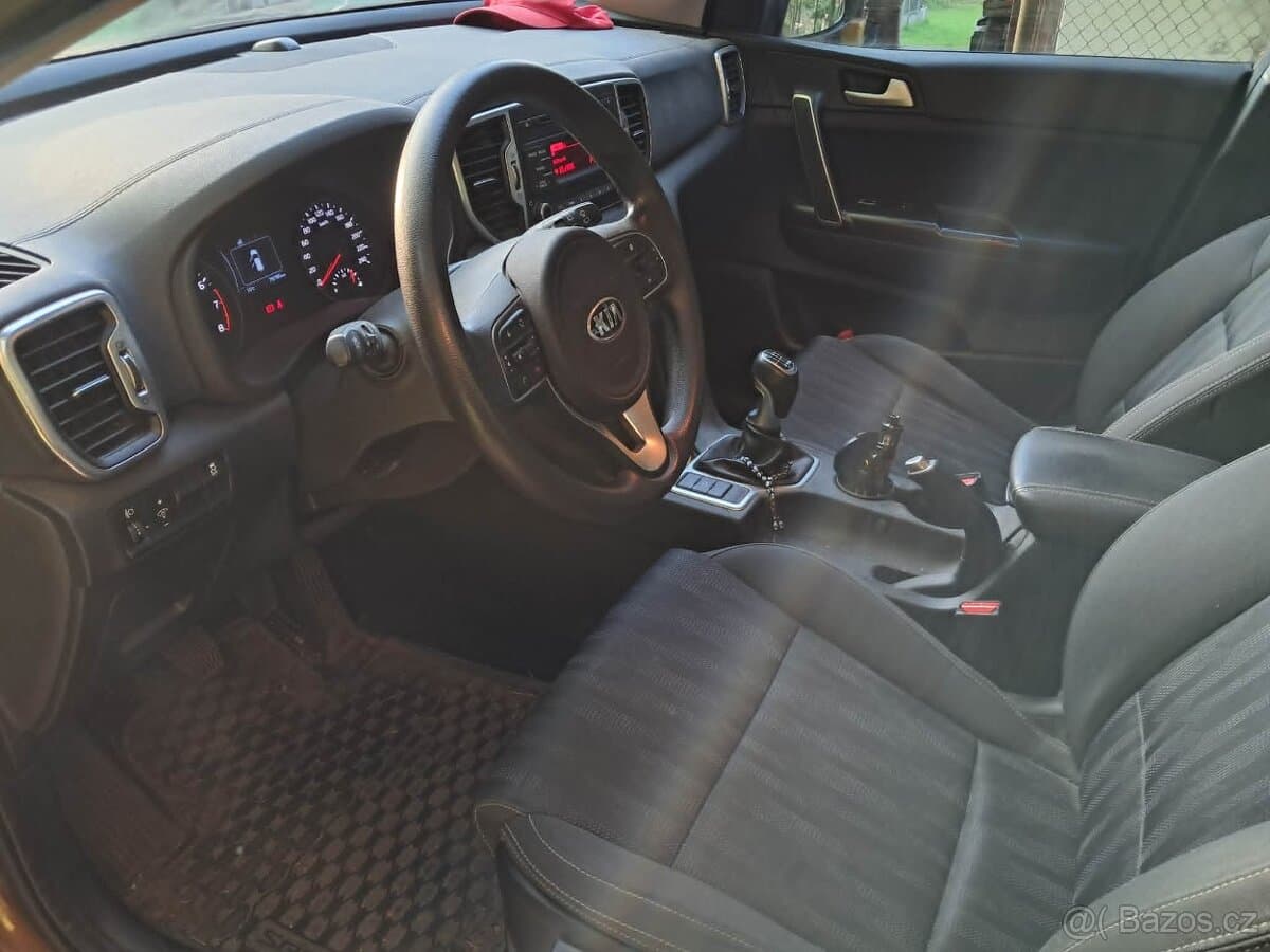 2017 Kia SPORTAGE - 8