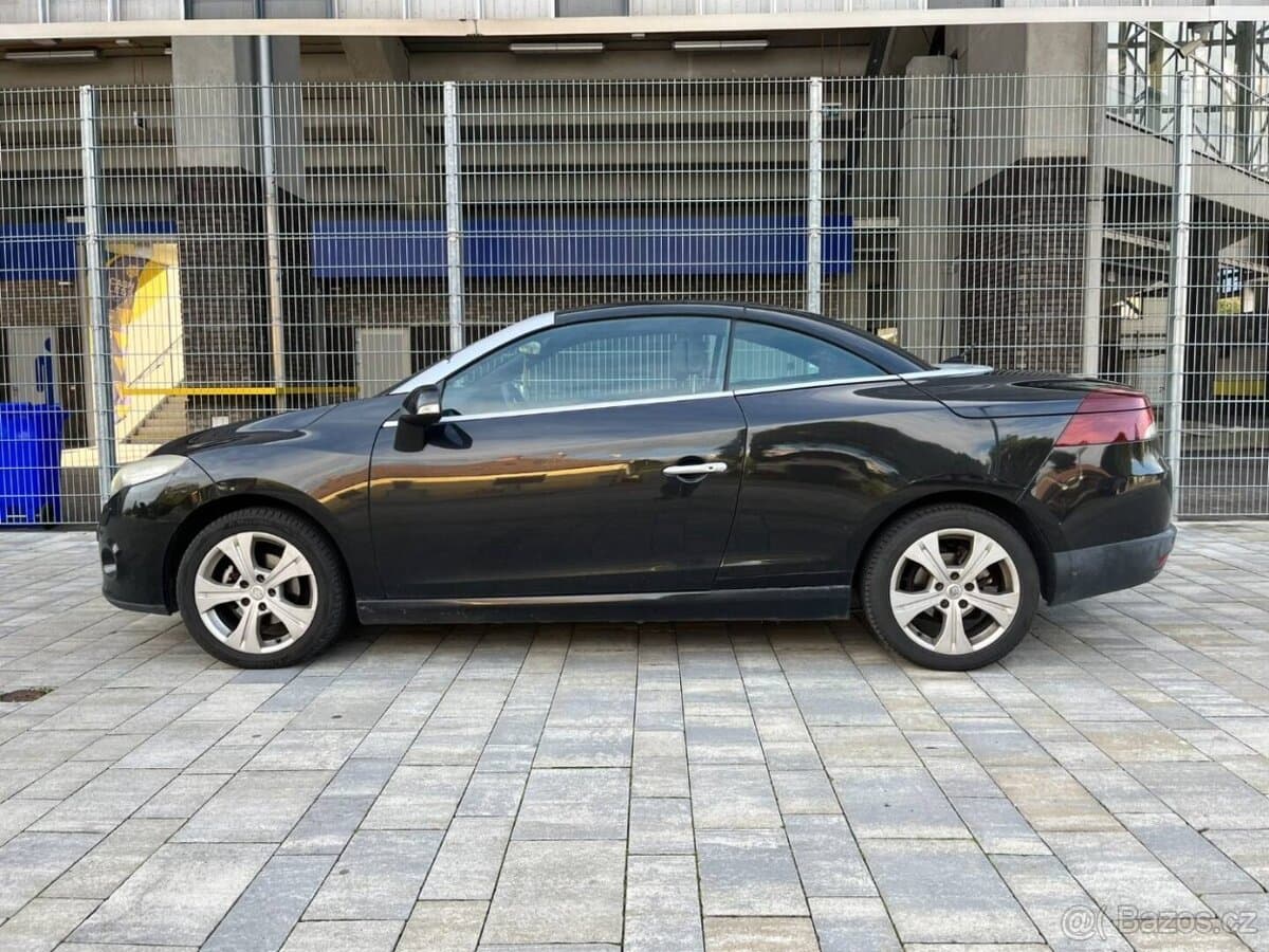 2010 Renault MEGANE - 8