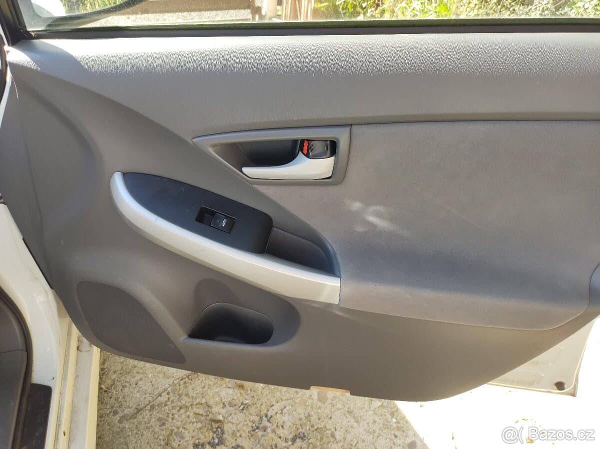 2009 Toyota PRIUS - 8