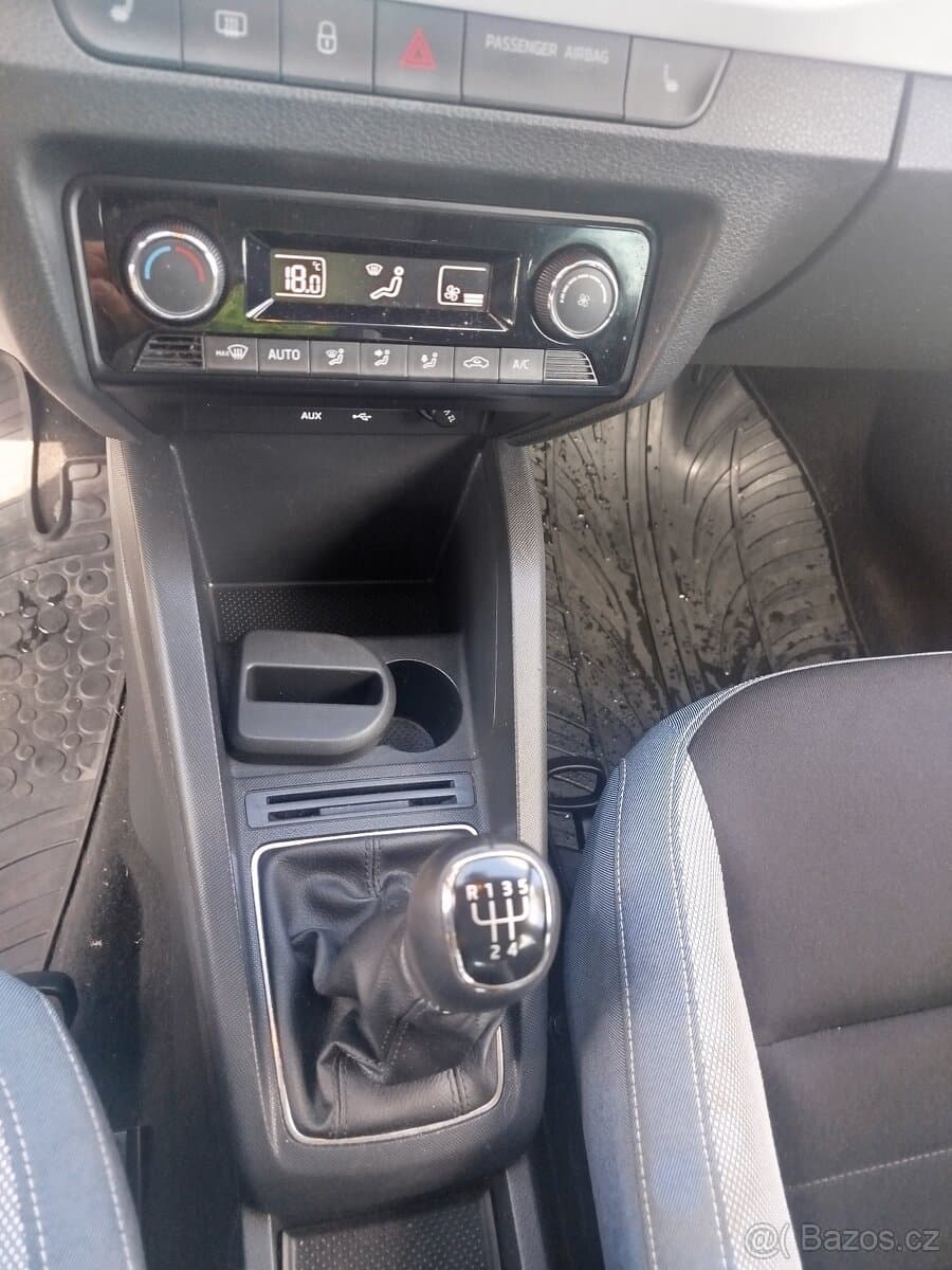 2015 Škoda FABIA - 8