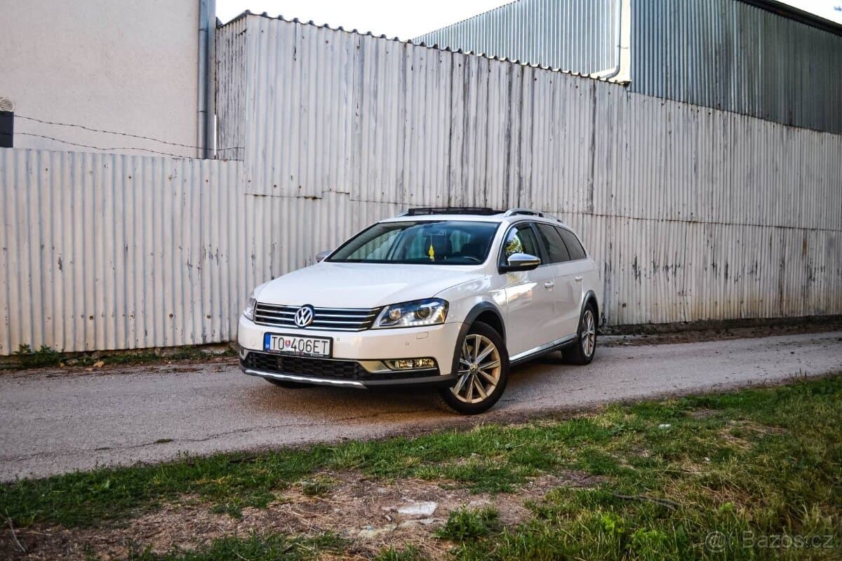 2012 Volkswagen PASSAT - 8