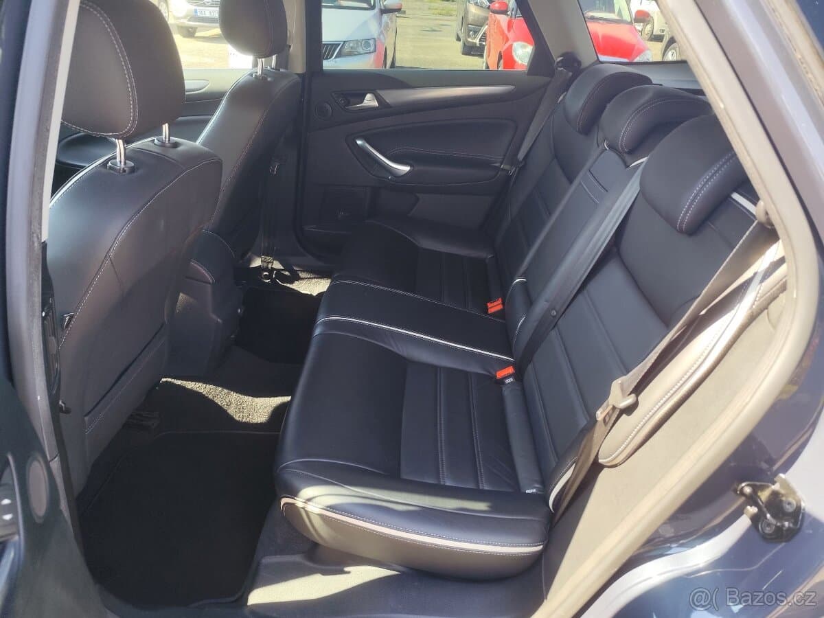 2012 Ford MONDEO - 8