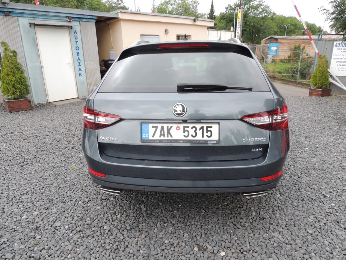 2019 Škoda SUPERB - 8