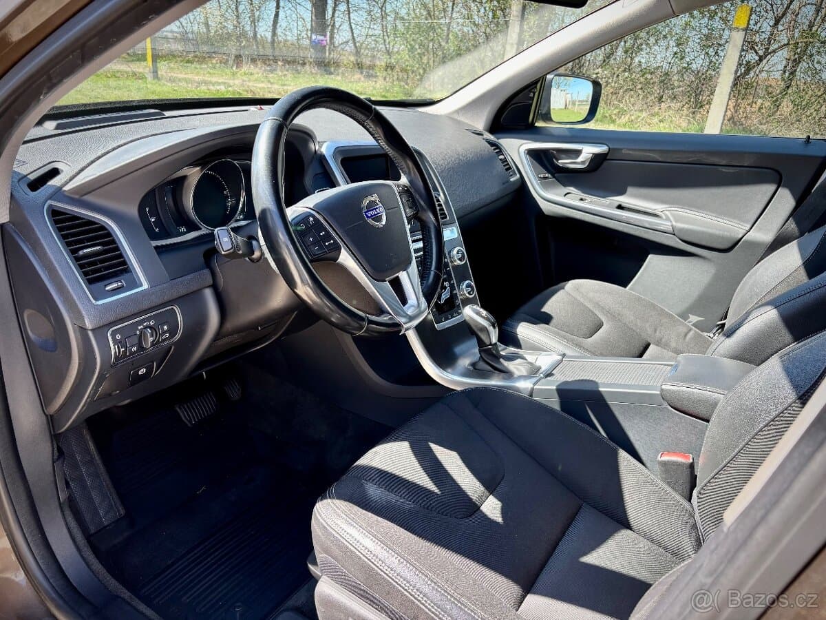 2015 Volvo XC60 - 8