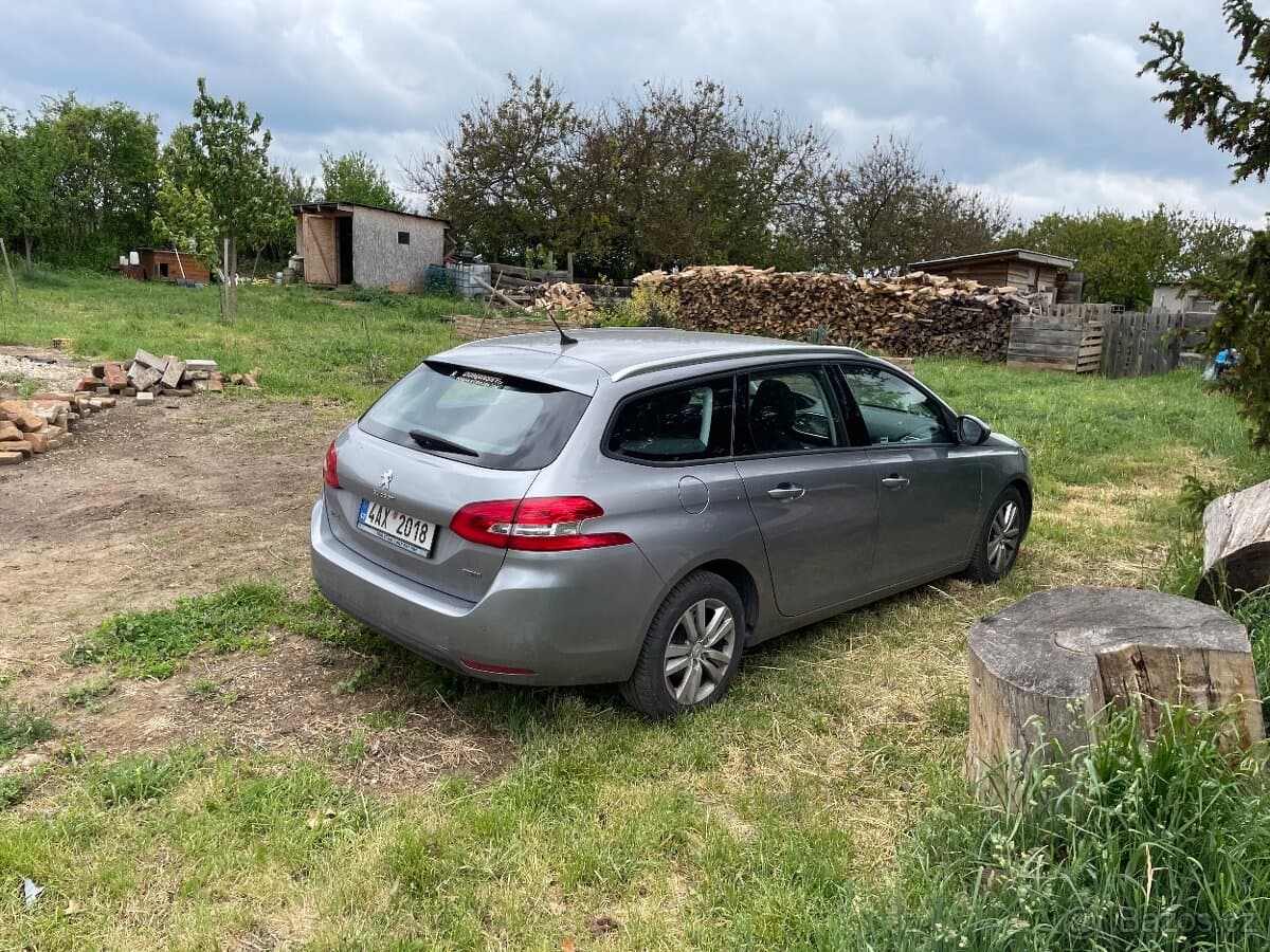 2016 Peugeot 308 - 8