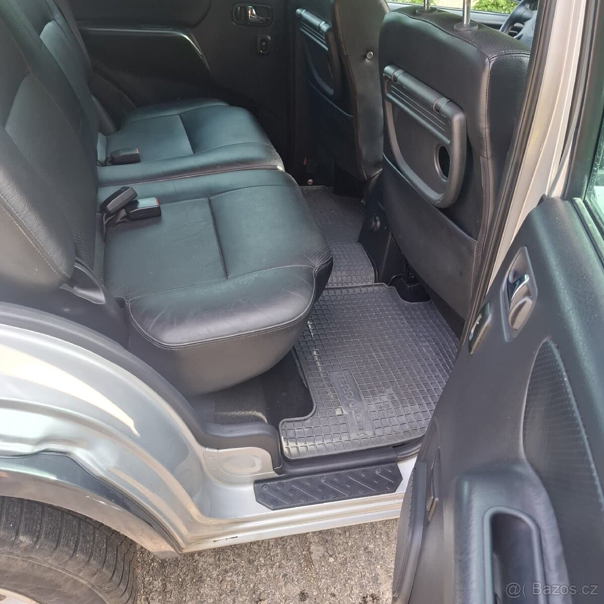 2004 Nissan TERRANO - 8