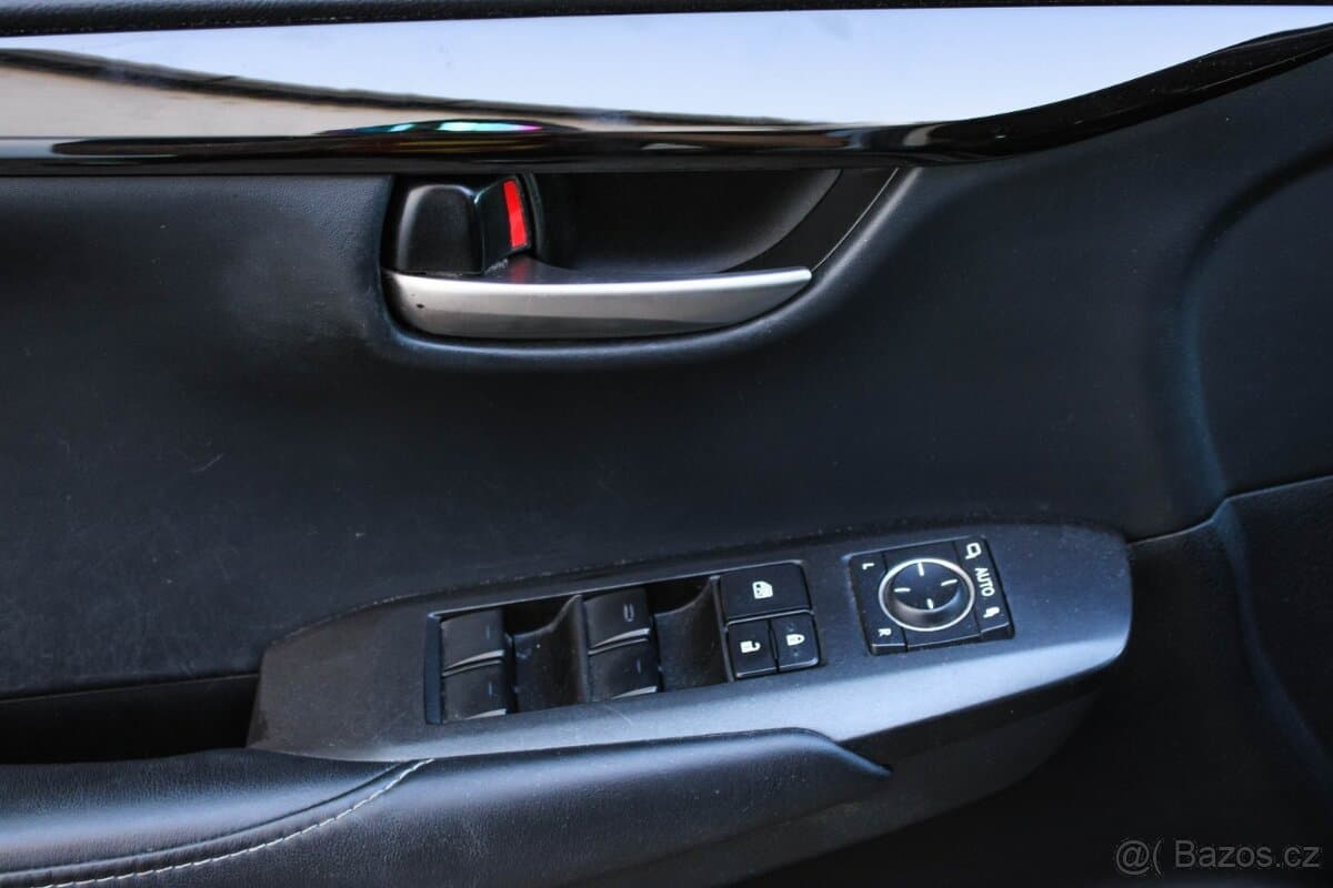 2016 Lexus NX - 8