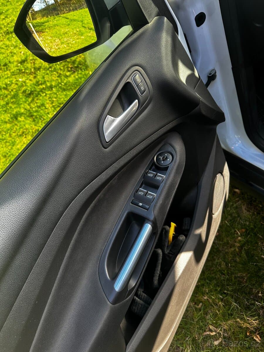 2017 Ford C-MAX - 8