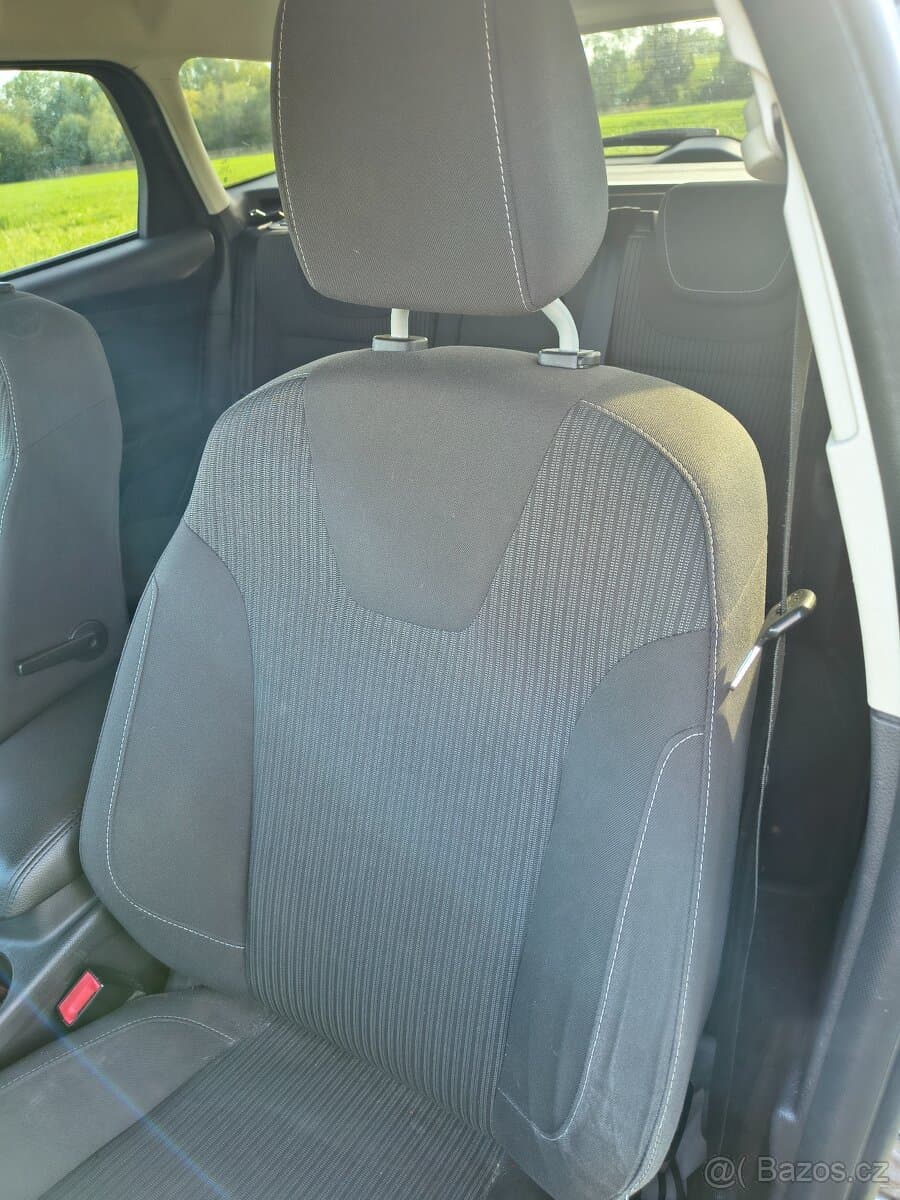2012 Ford FOCUS - 8