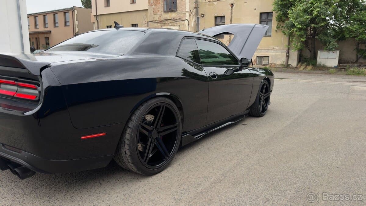 2016 Dodge CHALLENGER - 8
