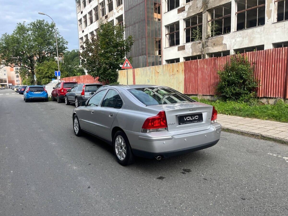 2005 Volvo S60 - 8