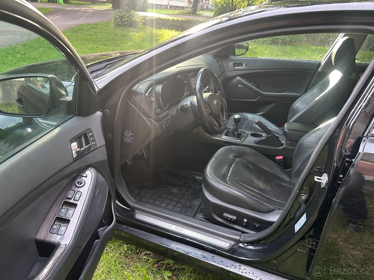 2012 Kia OPTIMA - 8