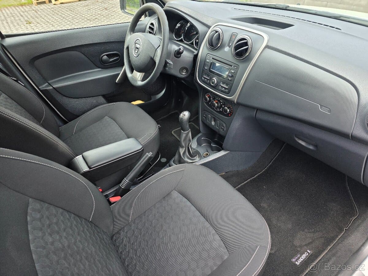 2016 Dacia SANDERO - 8