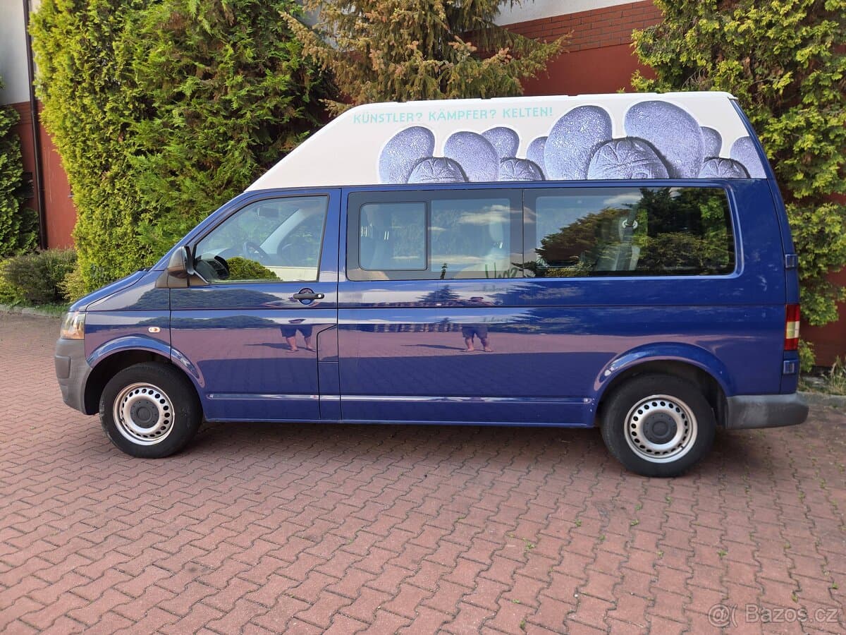 2010 Volkswagen TRANSPORTER - 8