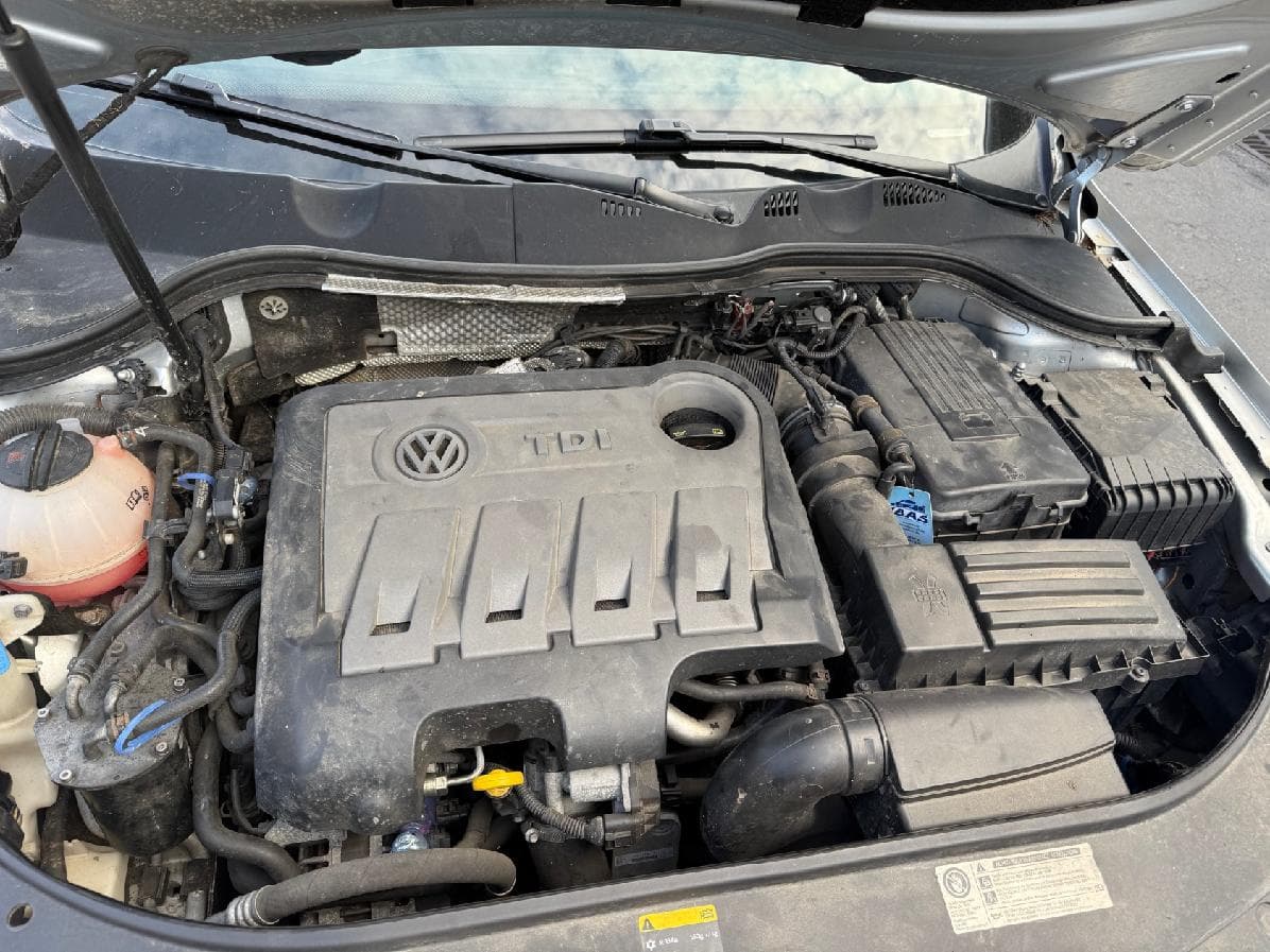 2014 Volkswagen PASSAT - 8
