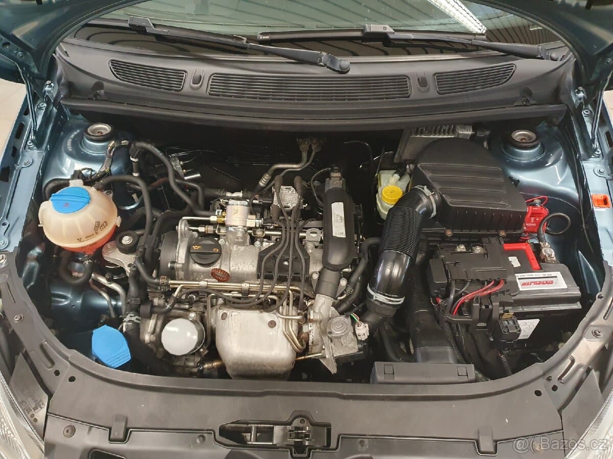 2010 Škoda FABIA - 8