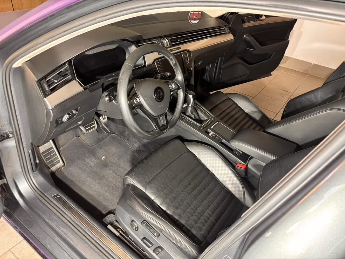 2016 Volkswagen PASSAT - 8