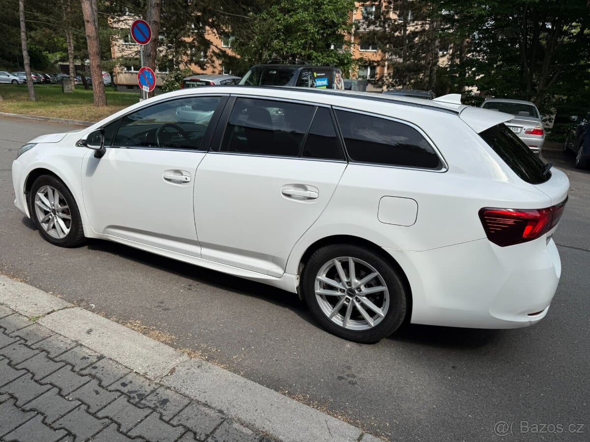 2016 Toyota AVENSIS - 8