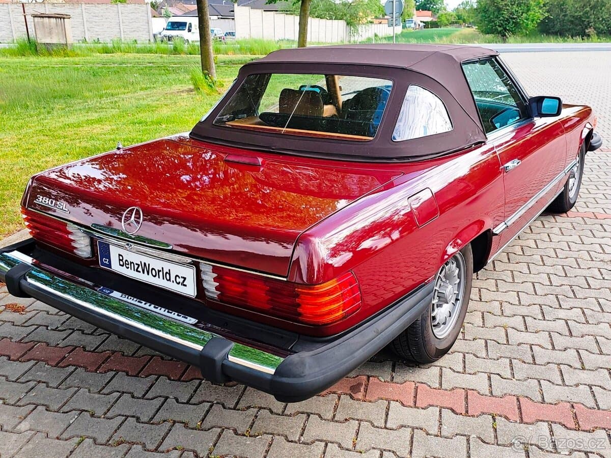 1981 Mercedes-Benz SL - 8