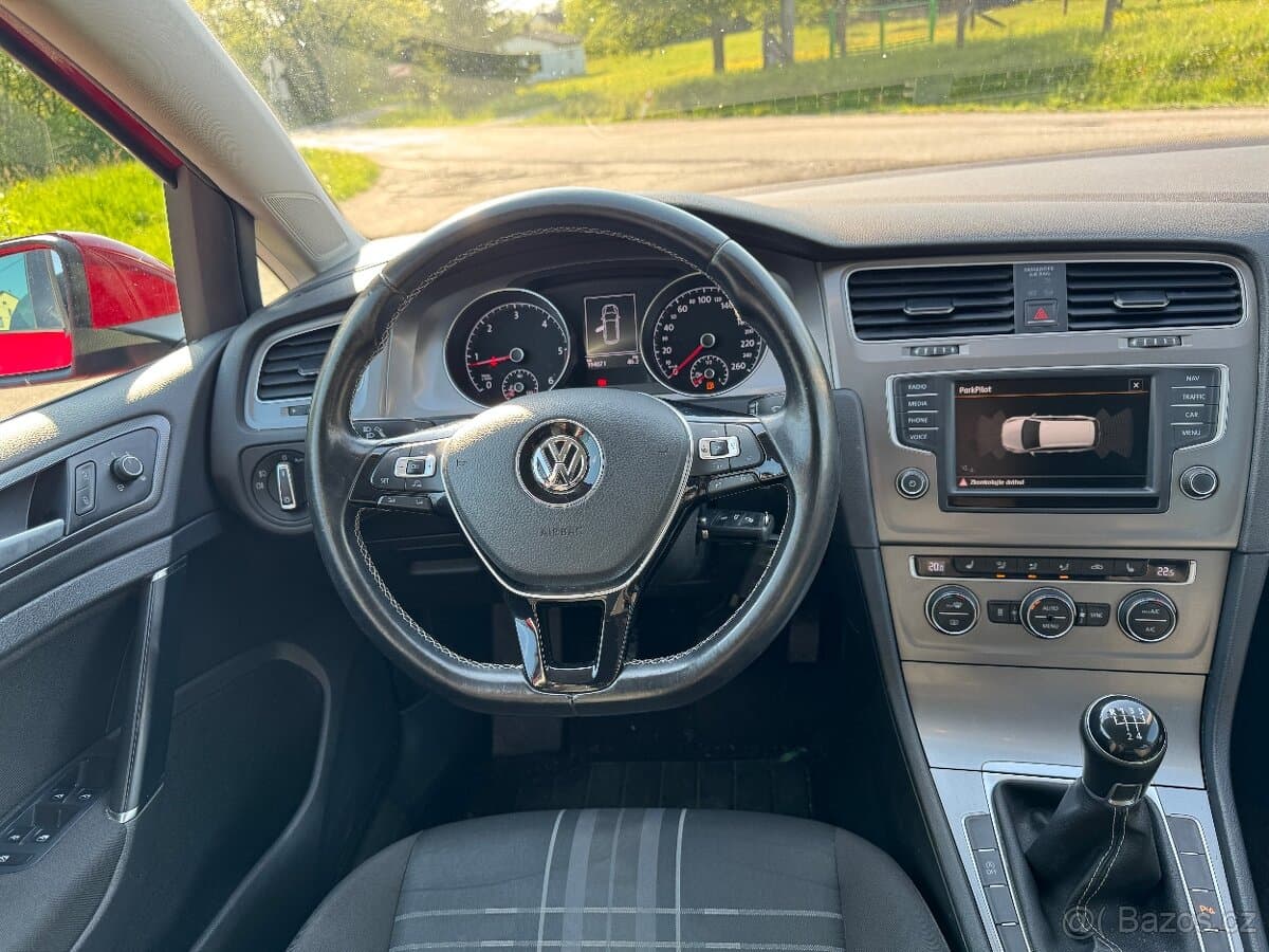 2015 Volkswagen GOLF - 8