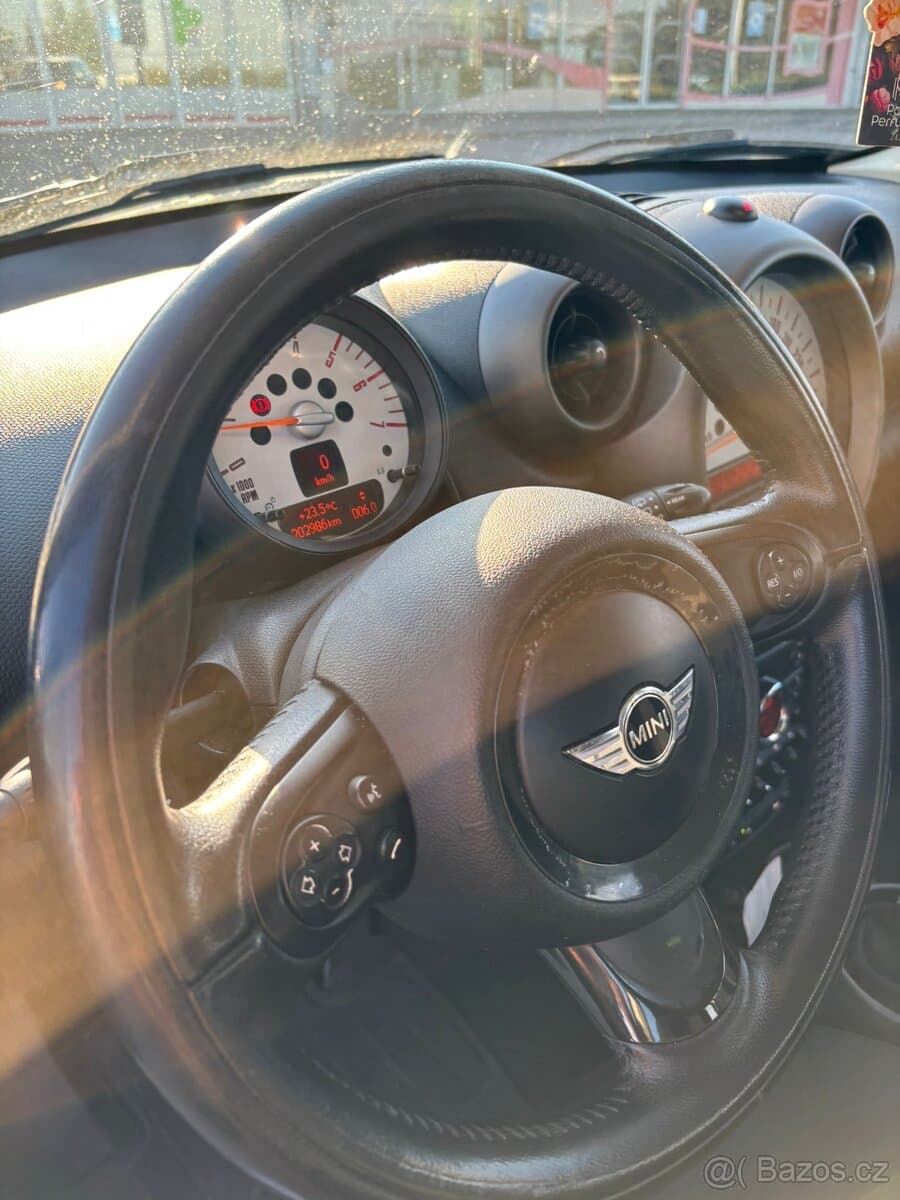 2010 Mini COUNTRYMAN - 8