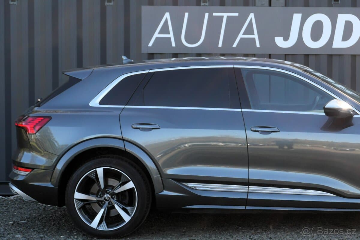 2023 Audi E-TRON - 8