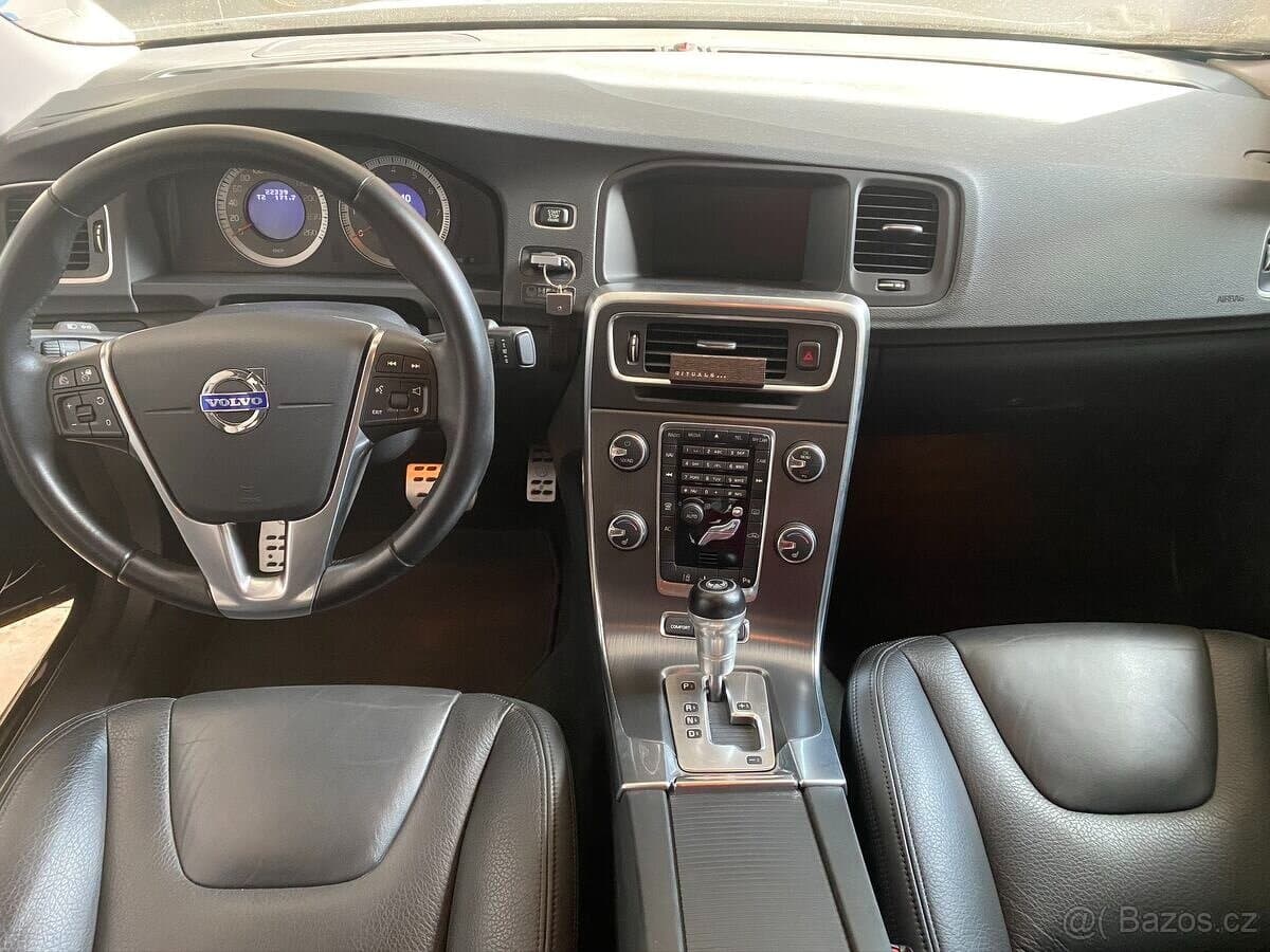 2011 Volvo S60 - 8