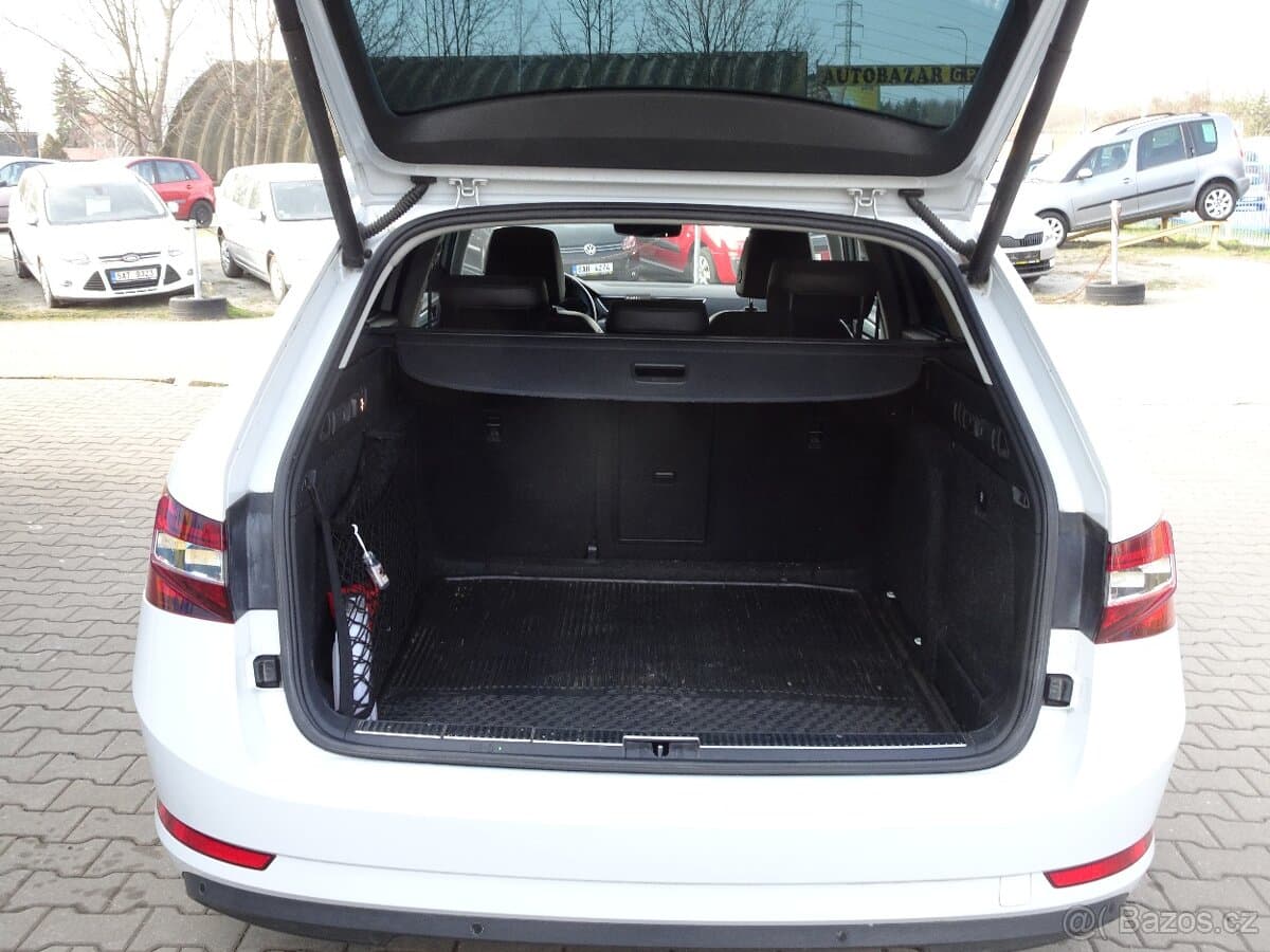 2016 Škoda SUPERB - 8