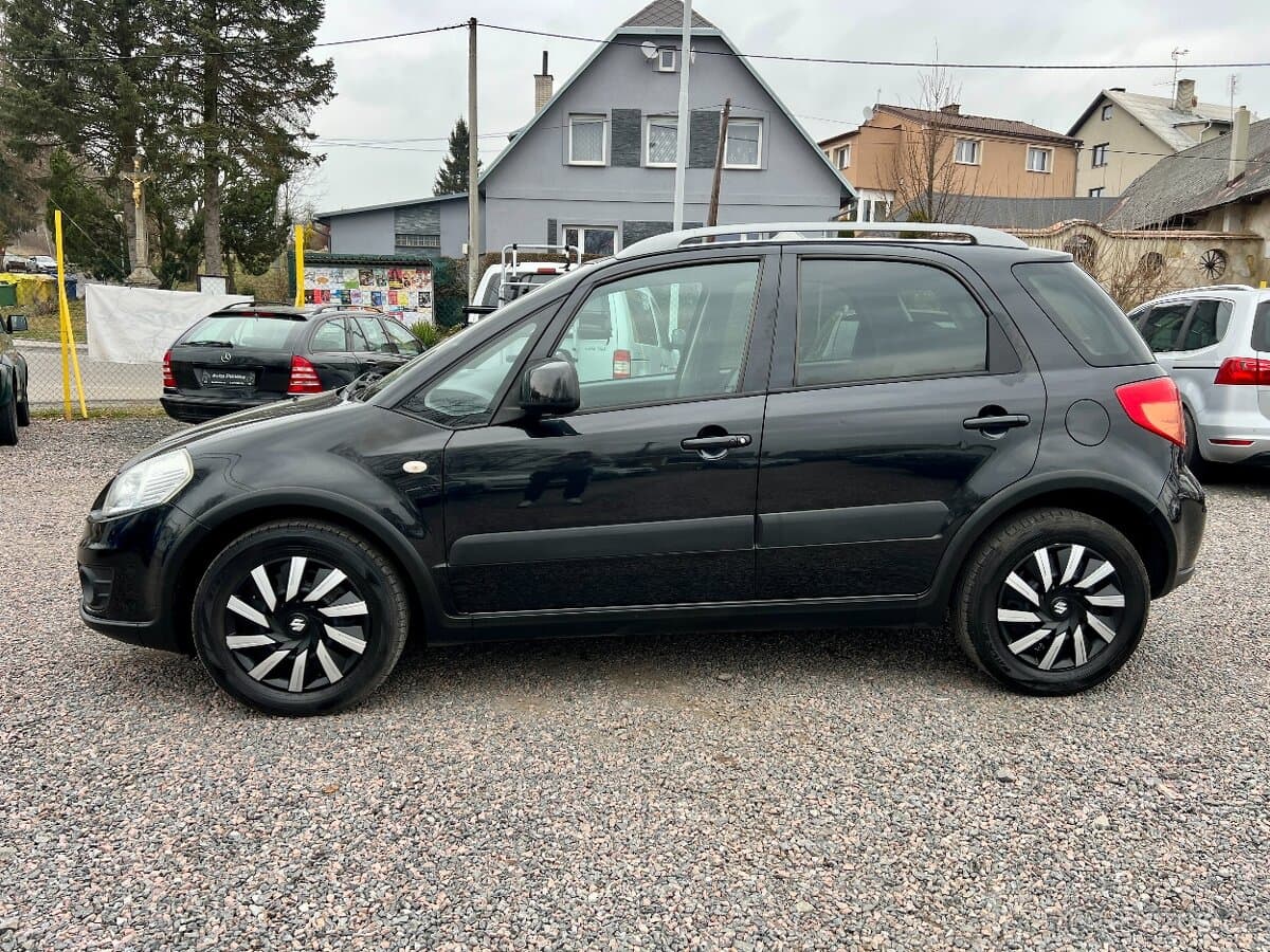 2011 Suzuki SX4 - 8