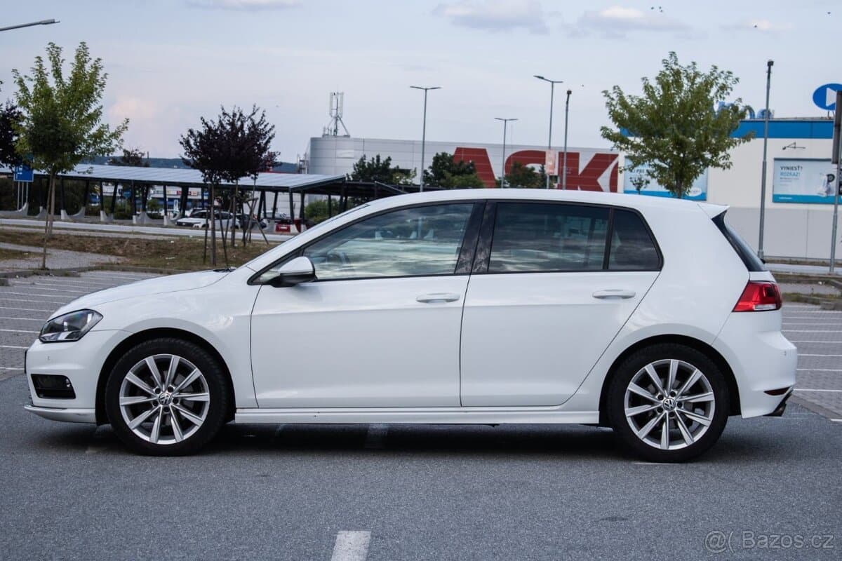 2015 Volkswagen GOLF - 8