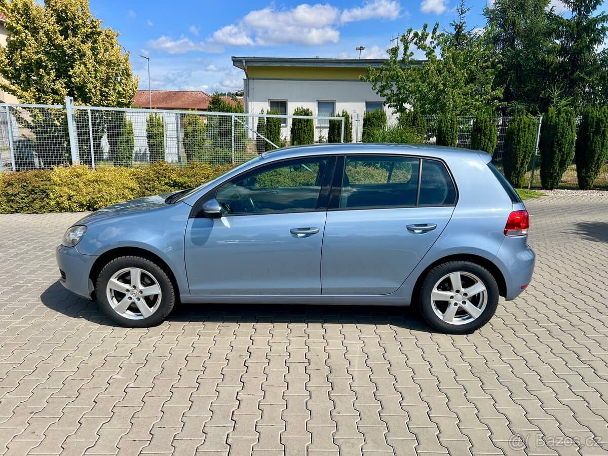 2011 Volkswagen GOLF - 8