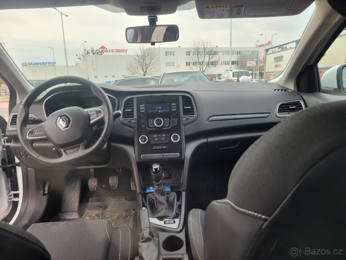 2020 Renault MEGANE - 8