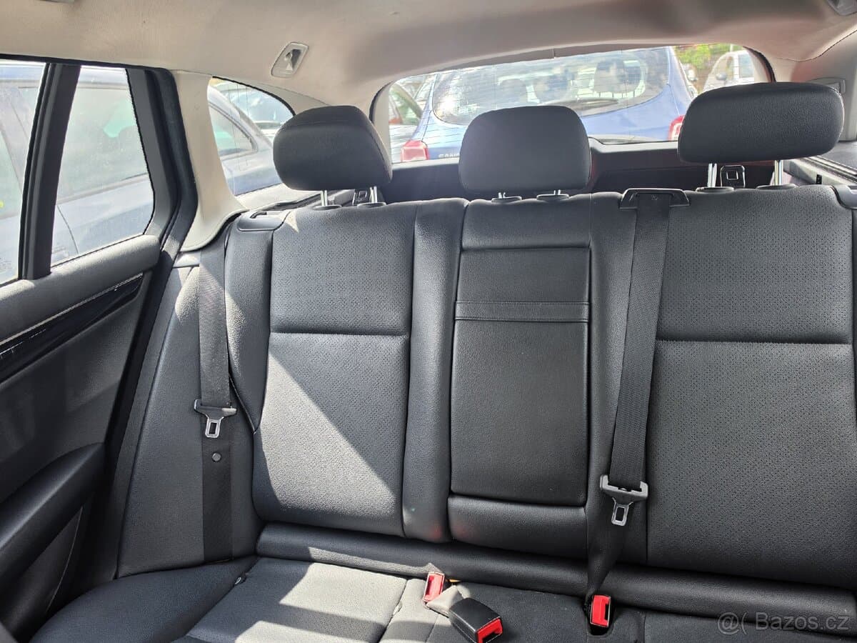 2010 Mercedes-Benz C-CLASS - 8