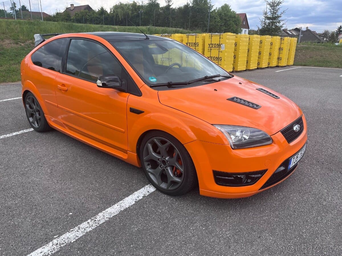 2006 Ford FOCUS - 8