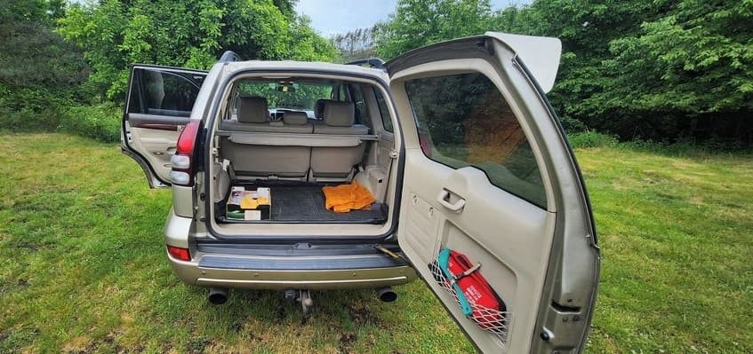 2004 Toyota LAND CRUISER - 8