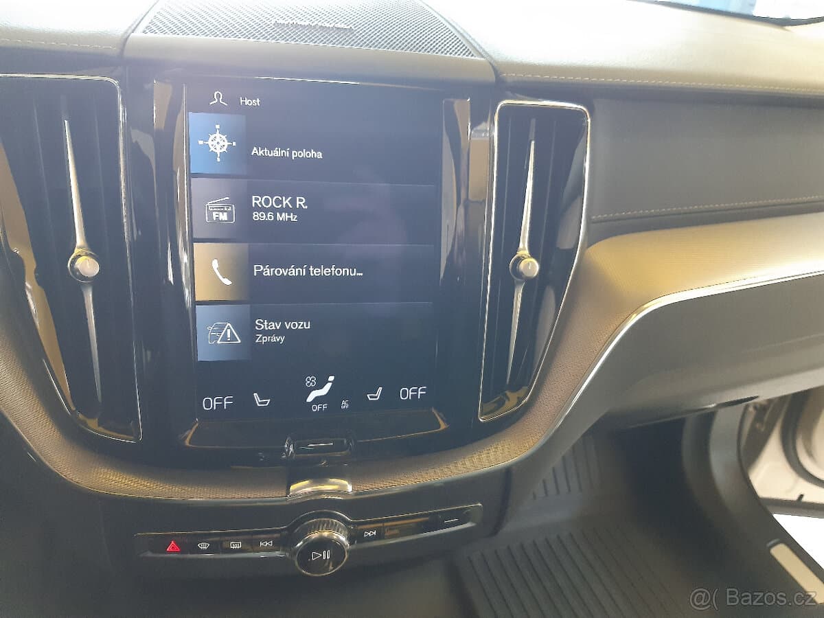 2021 Volvo XC60 - 8