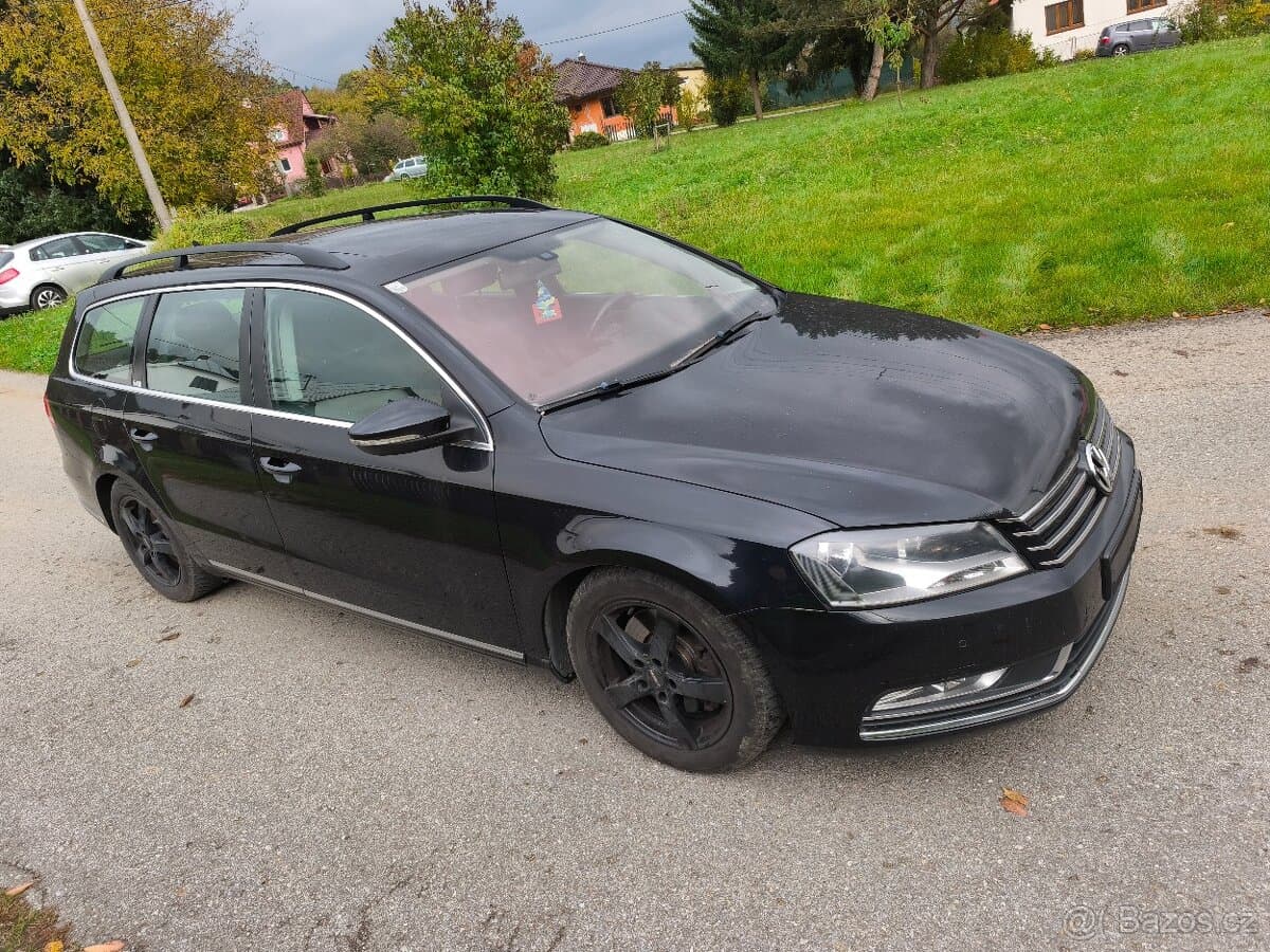 2012 Volkswagen PASSAT - 8